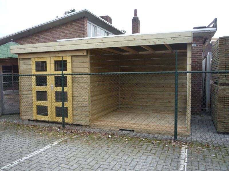 Tuinhuisje onbewerkt hout